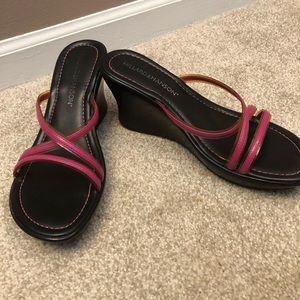 Ladies Size 9M wedge